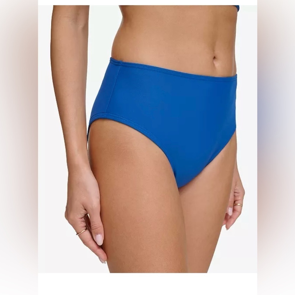 NWT DKNY
Women's Classic Mid Rise Bikini Bottoms XL